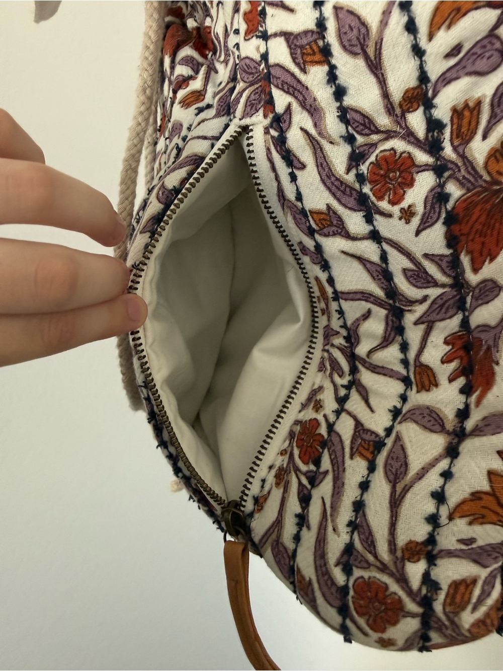 Universal Thread Cream Floral Canvas Drawstring Backpack - Picture 4 of 11